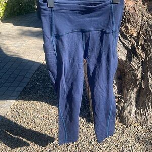 LULULEMON CROPPED LEGGINGS